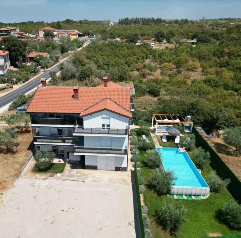 Black Diamond Apartment Vilanija Exterior foto